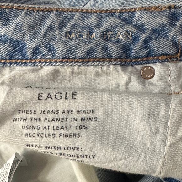 American Eagle SZ 14 Strigid Mom Jeans Super Hi-Rise Distressed Rips Frayed Hems - Picture 14 of 16